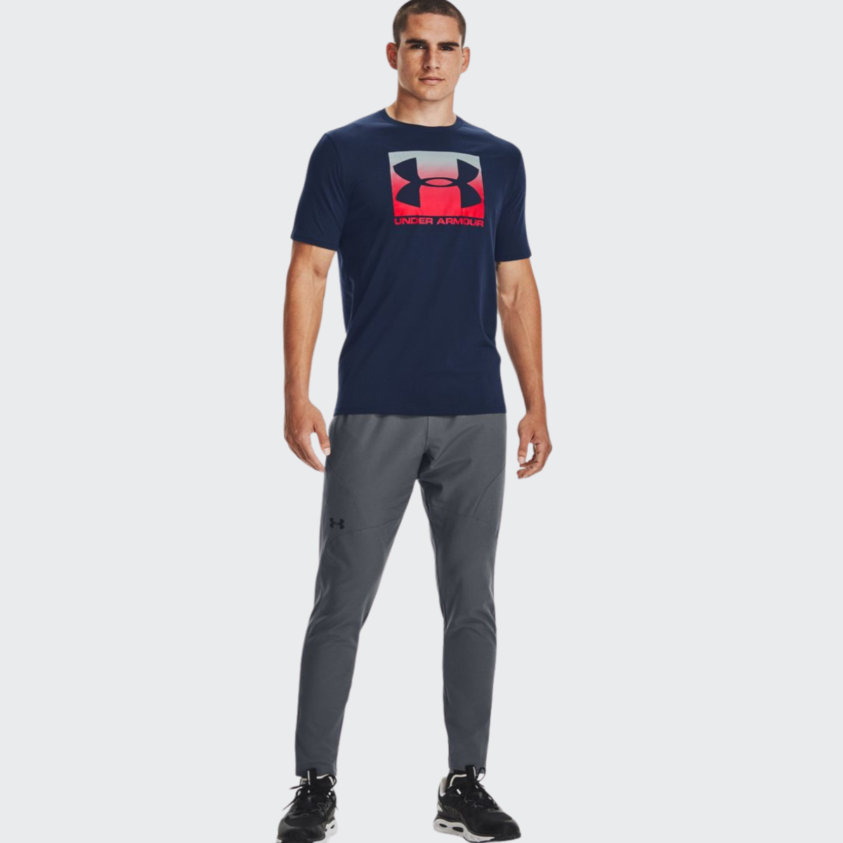 T-shirt Homme Under Armour Boxed Sportstyle Bleu: Confort Ultime, Style Décontracté